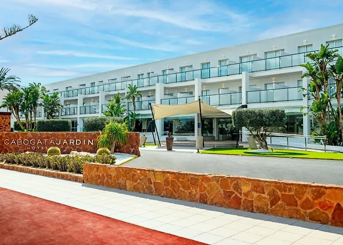 Hotel Cabogata Jardín